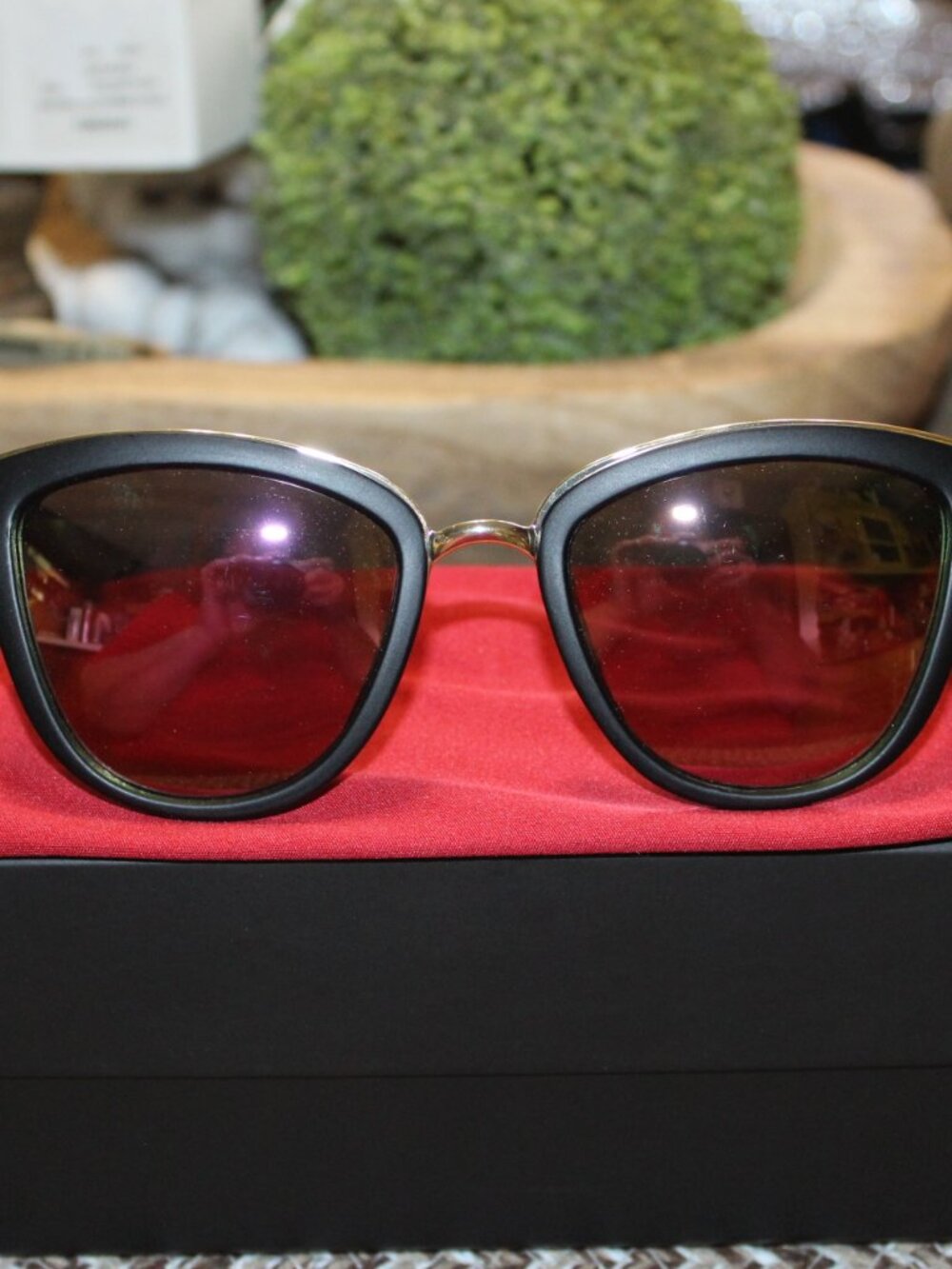 NWT Women's Blk matt Cat eye sunglasses CUTE! RETRO! - Picture 2 of 6